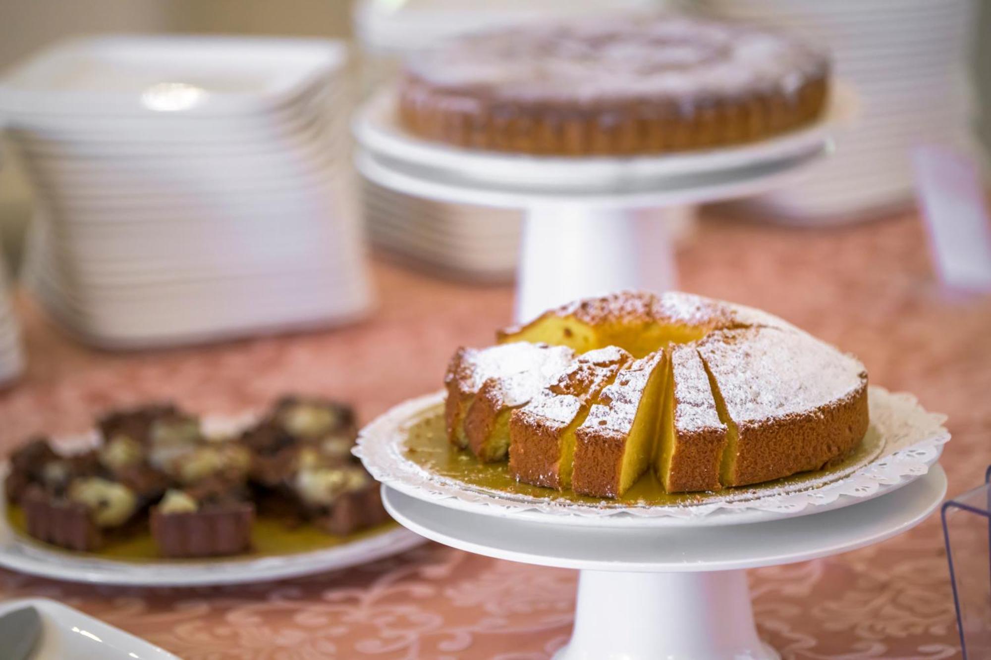 Moniga del Garda Hotel Villa Paradiso Suite מראה חיצוני תמונה